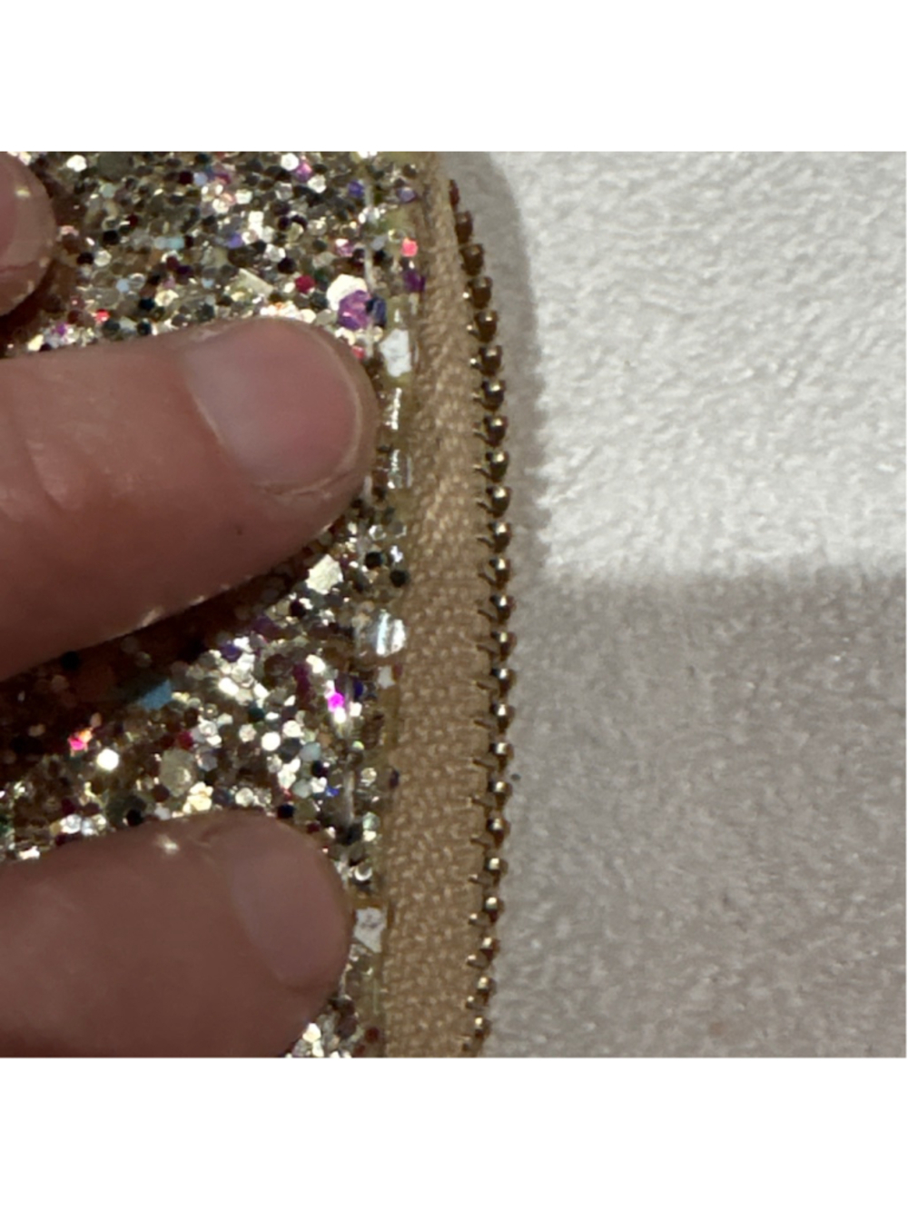 Women's Unbranded Gold Glitter Zip Wallet One Size - Picture 3 of 5